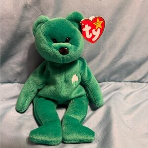 Ty Beanie Baby “Erin” Emerald Green Plush Bear